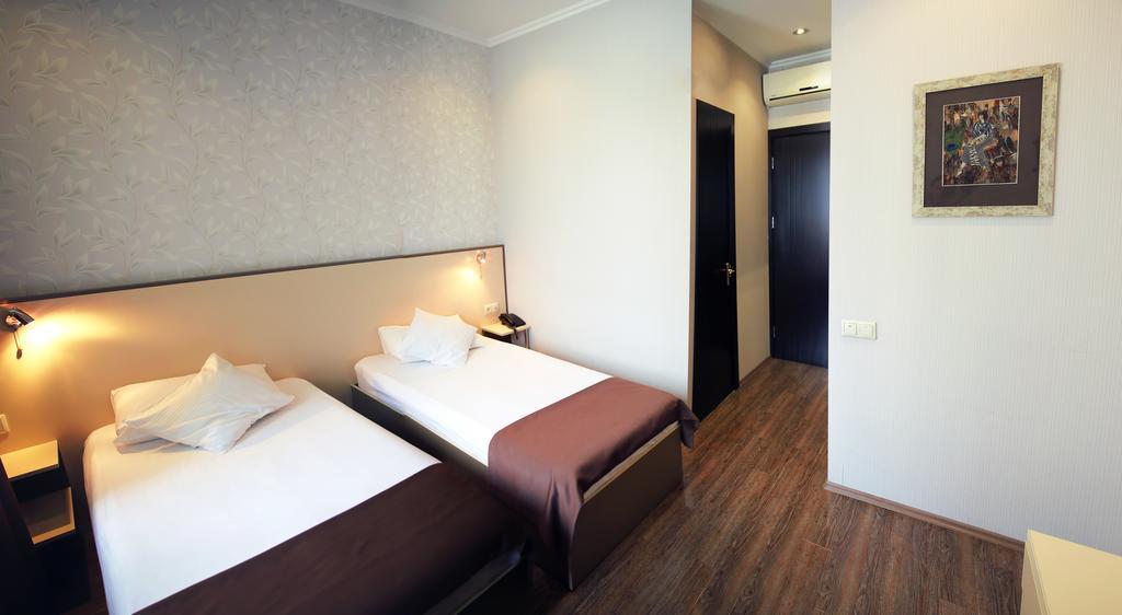 Rondo Hotel Tbilissi Chambre photo