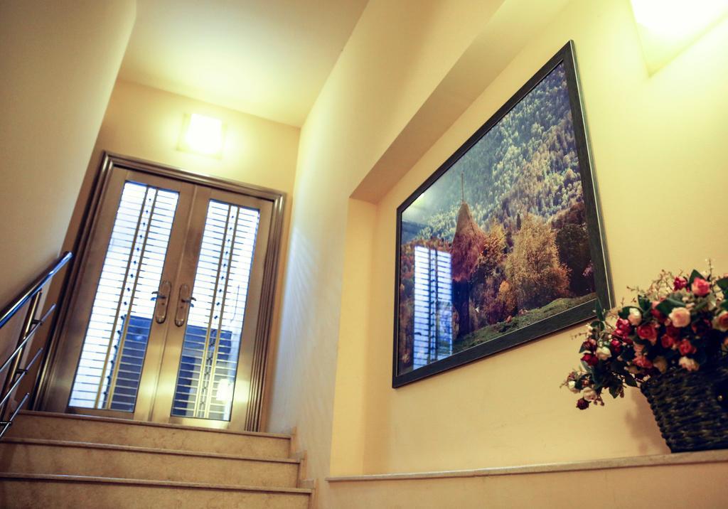 Rondo Hotel Tbilissi Extérieur photo